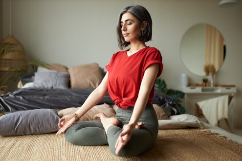 5 easy methods to keep a healthy posture during the day